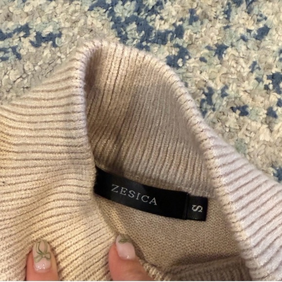 Women’s tan and white Zessica sweater - Picture 3 of 3